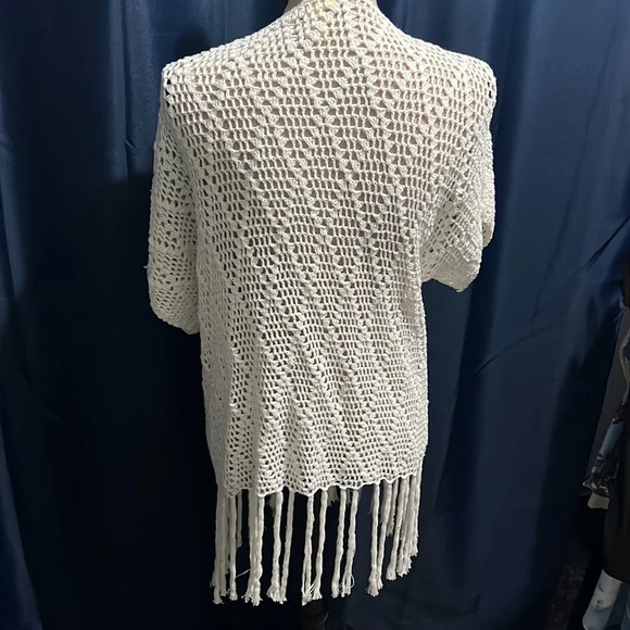 LUCKY & Coco crochet Cover Up with tassels - Picture 4 of 6